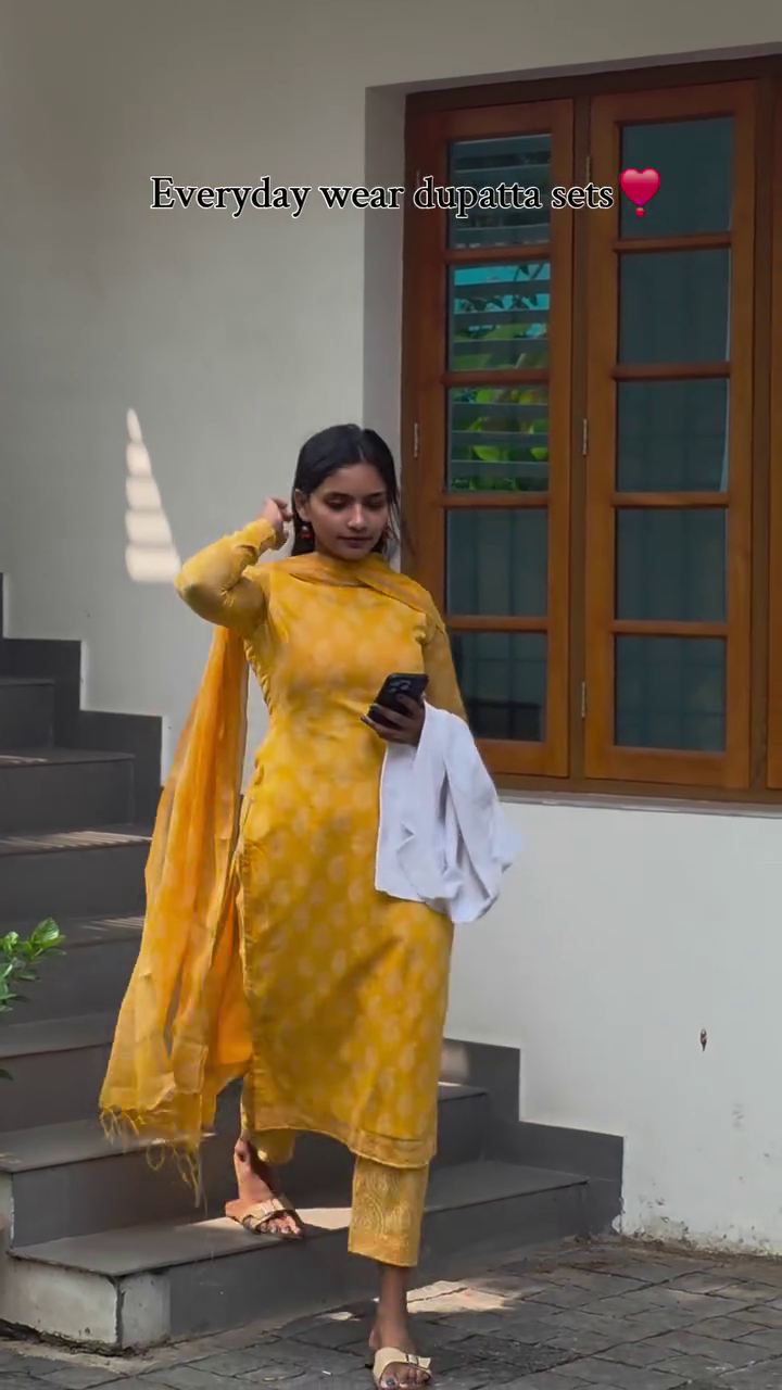 Classic Black Dupatta Kurta Set – Graceful Everyday Ethnic Outfit