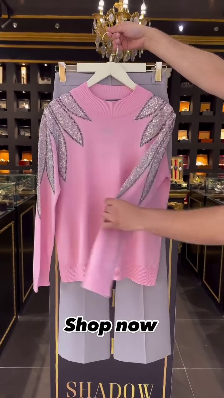 Chic High-Waist Flared Pants – Modern Elegant Style