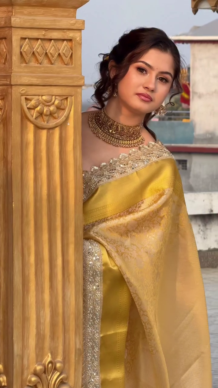 Elegant Golden Silk Saree for Royal Festive Style
