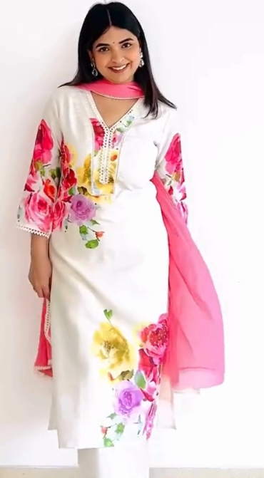 Elegant Floral White Kurta Set with Pink Dupatta