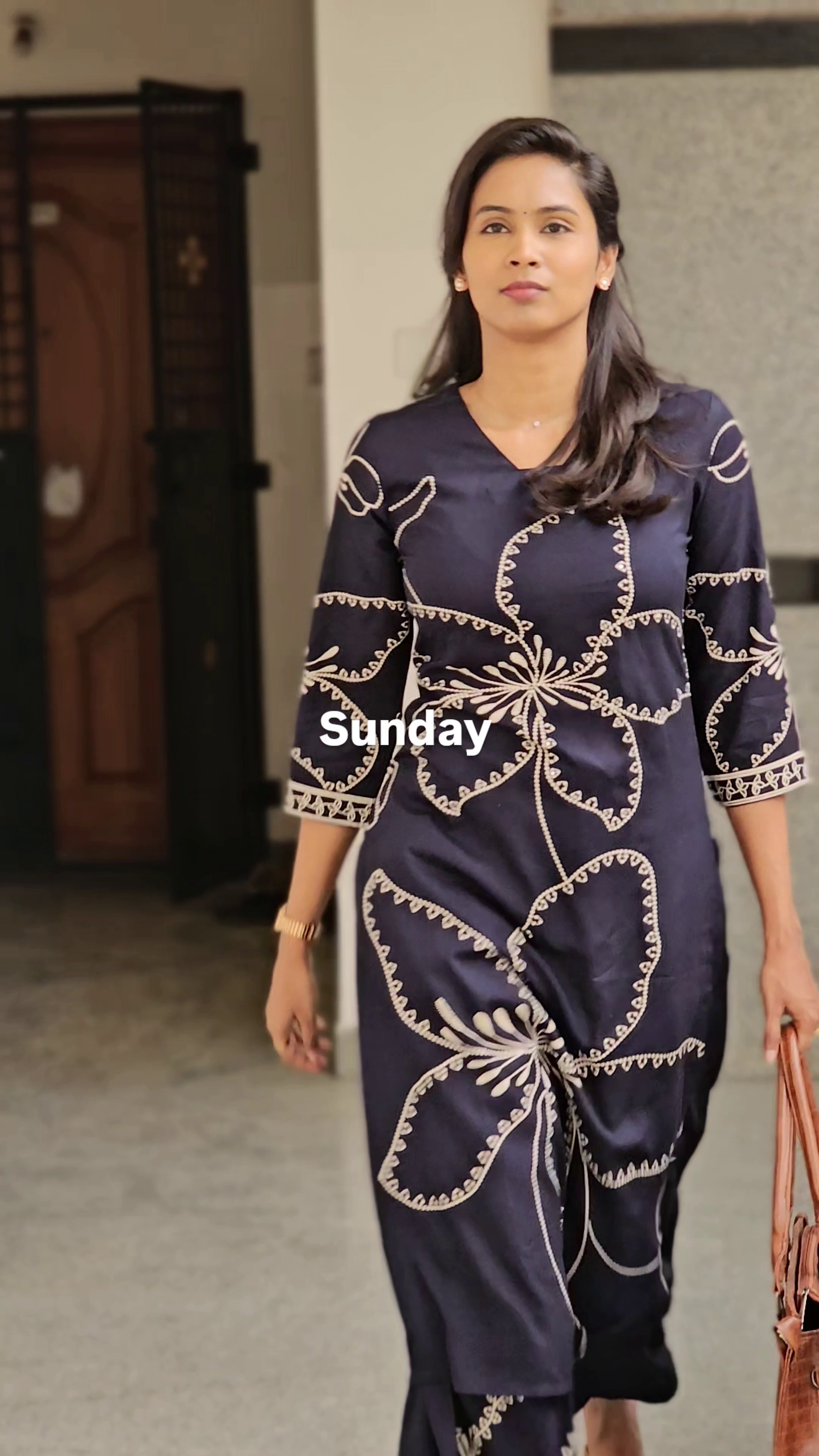 Elegant Black Floral Kurta – Perfect Sunday Style