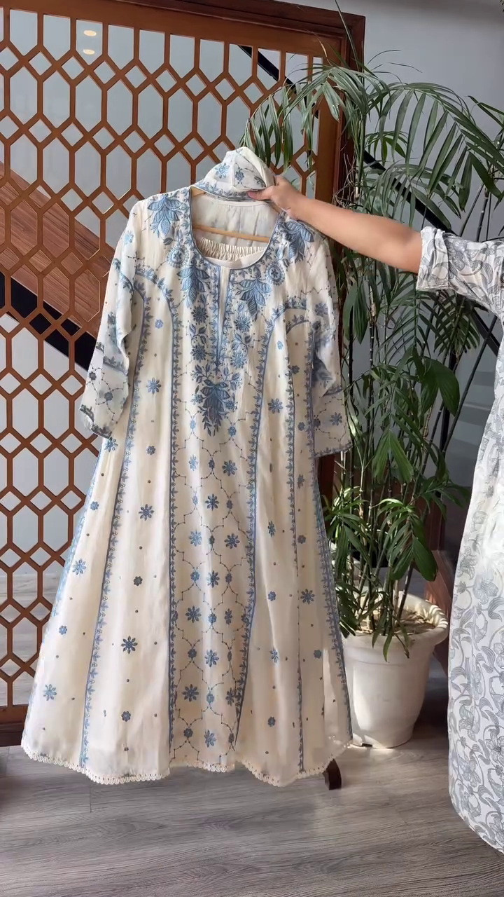 Graceful Lavender Kurta Set