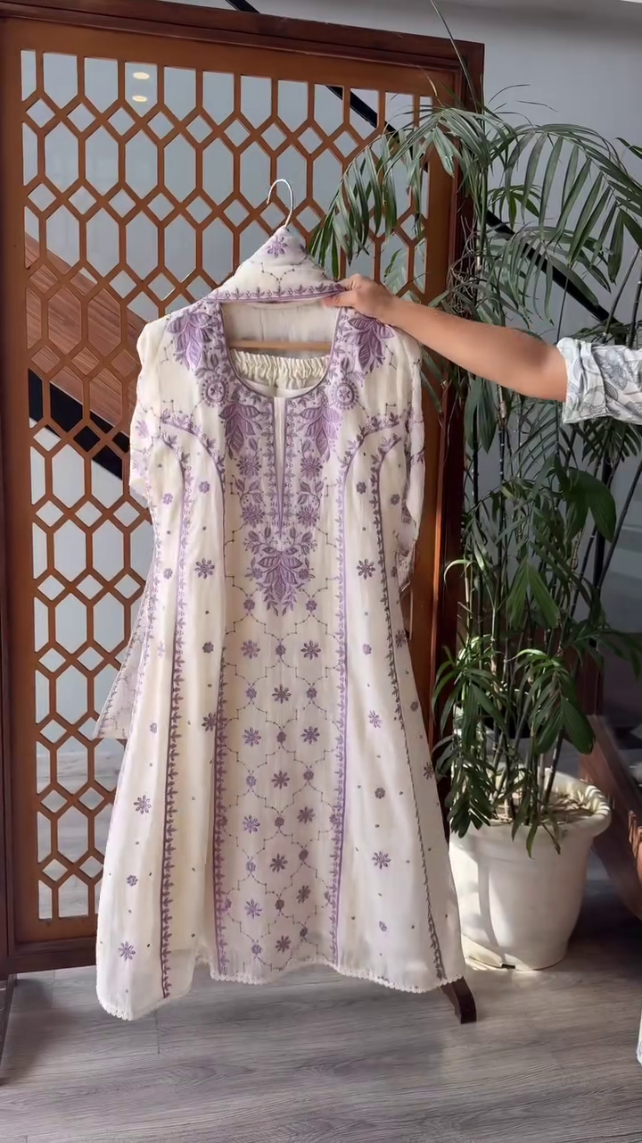 Graceful Lavender Kurta Set