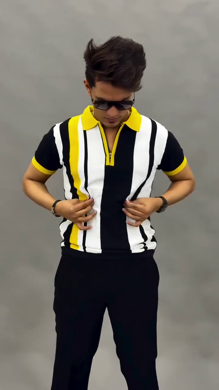 Modern Striped Polo T-shirt For Casual Styling