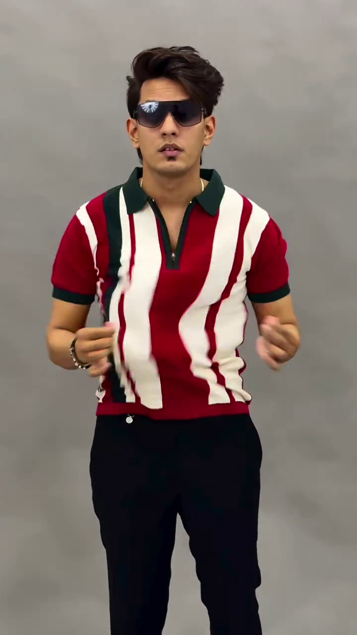 Modern Striped Polo T-shirt For Casual Styling