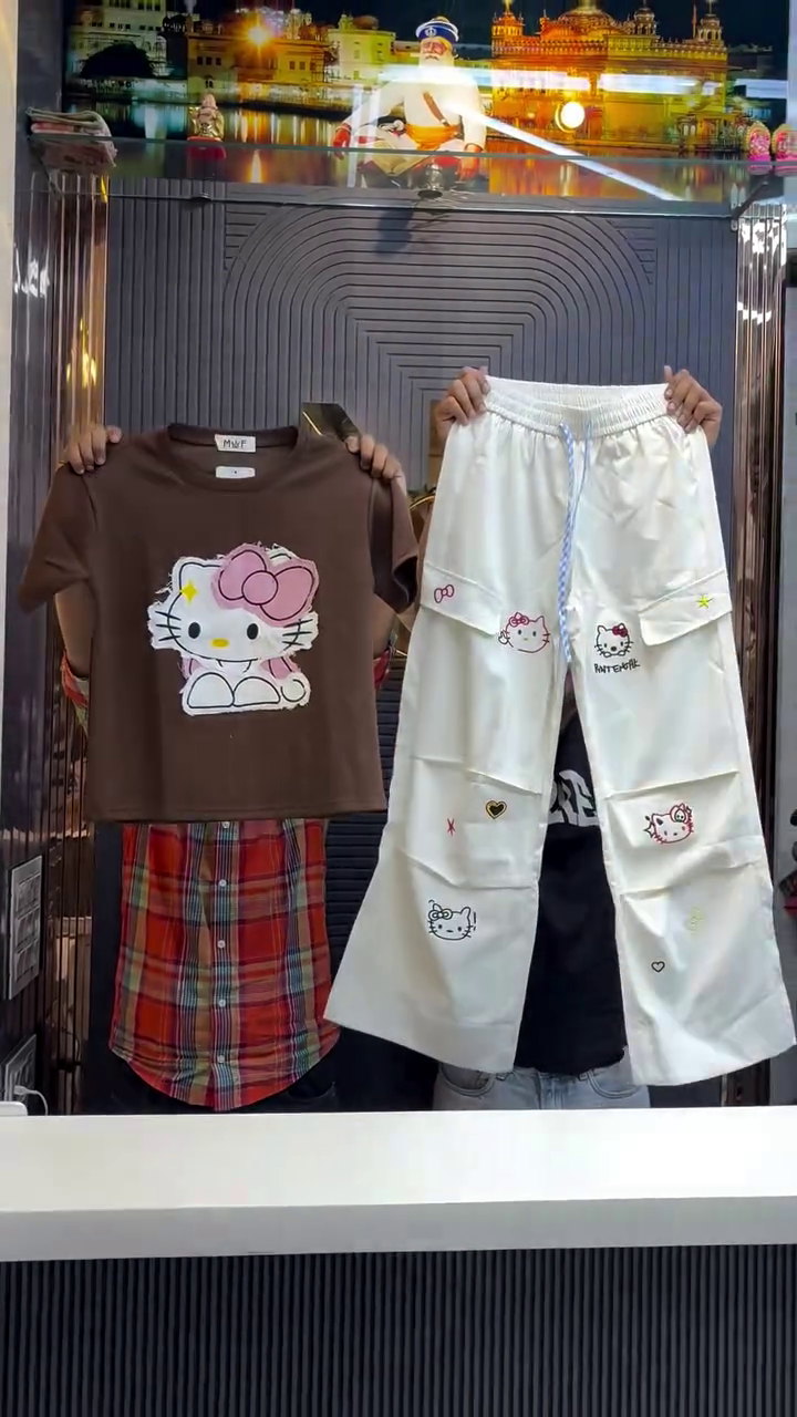 🎀 Adorable Hello Kitty Co-Ord Set for Trendy Girls