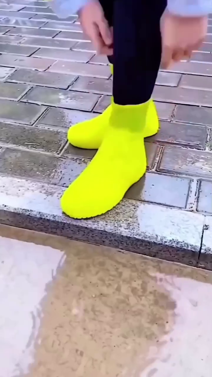 🌧️ Waterproof Rain Shoe Cover – Monsoon Must-Have 🌧️