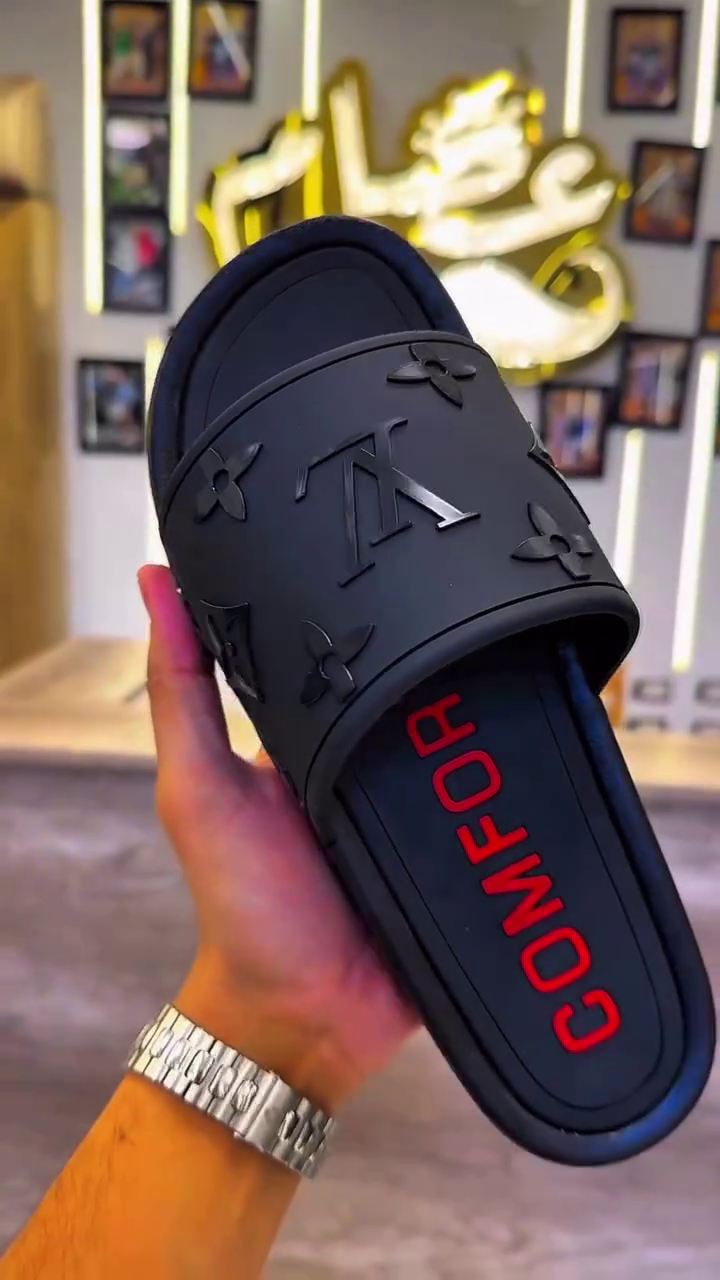 🖤 Premium Black Slides – Everyday Comfort with Bold Style